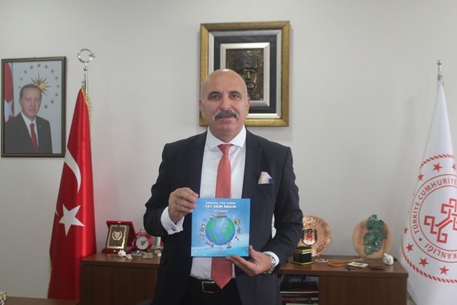 Müdür Ahmet Hacıoğlu 