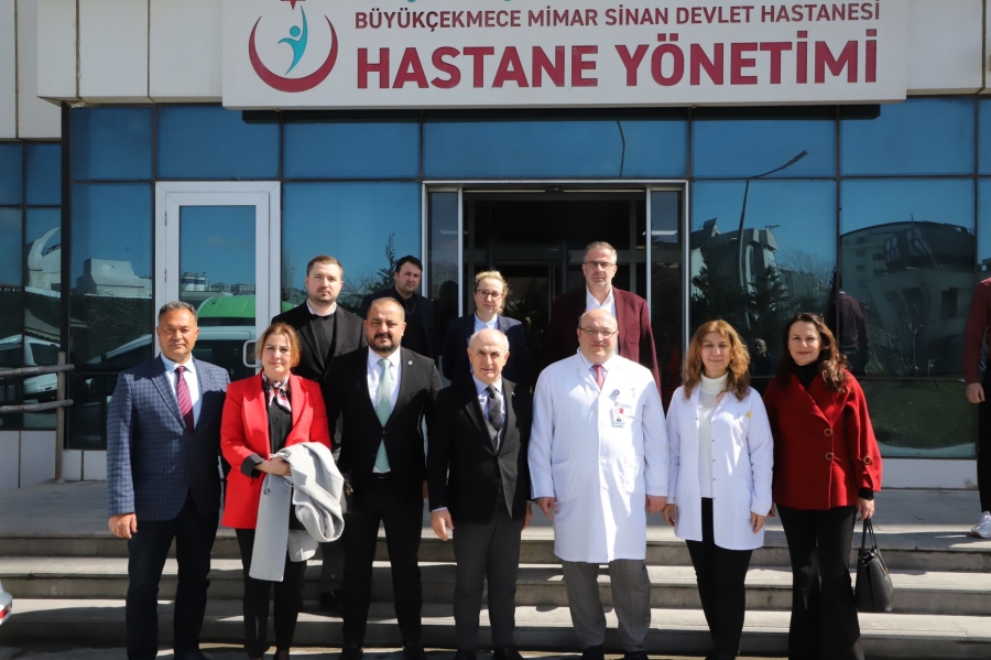Başkan Akgün doktor ve sağlık çalışanlarını ziyaret etti
