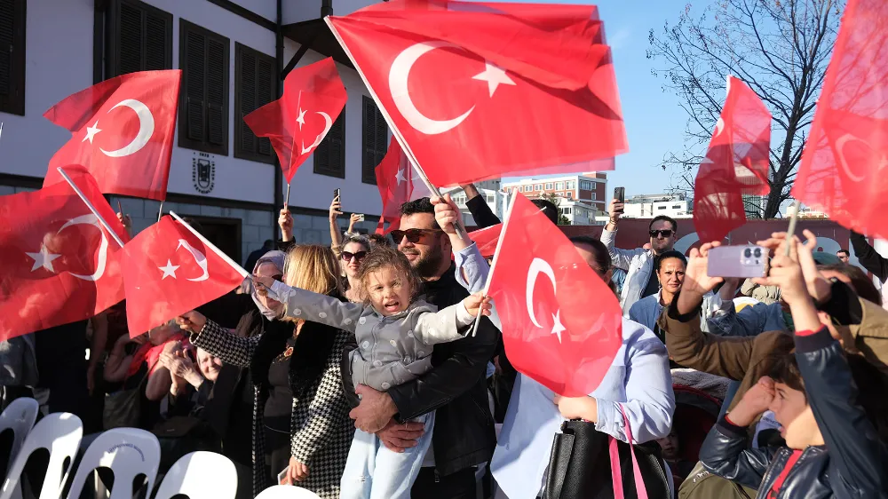 Büyükçekmeceli çocukların kalbi Cumhuriyet için çarptı