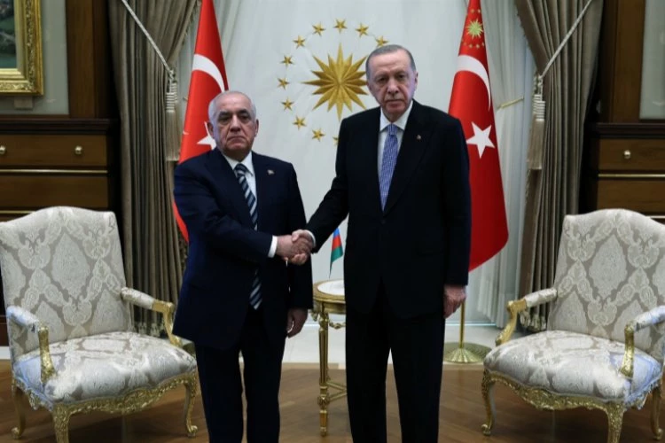 Azerbaycan Başbakanı Külliye