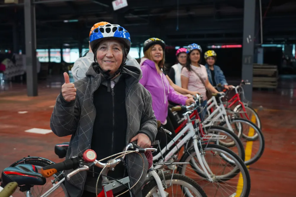 BEYLİKDÜZÜ’NDE “PEDALLAR KADINLAR İÇİN DÖNÜYOR”