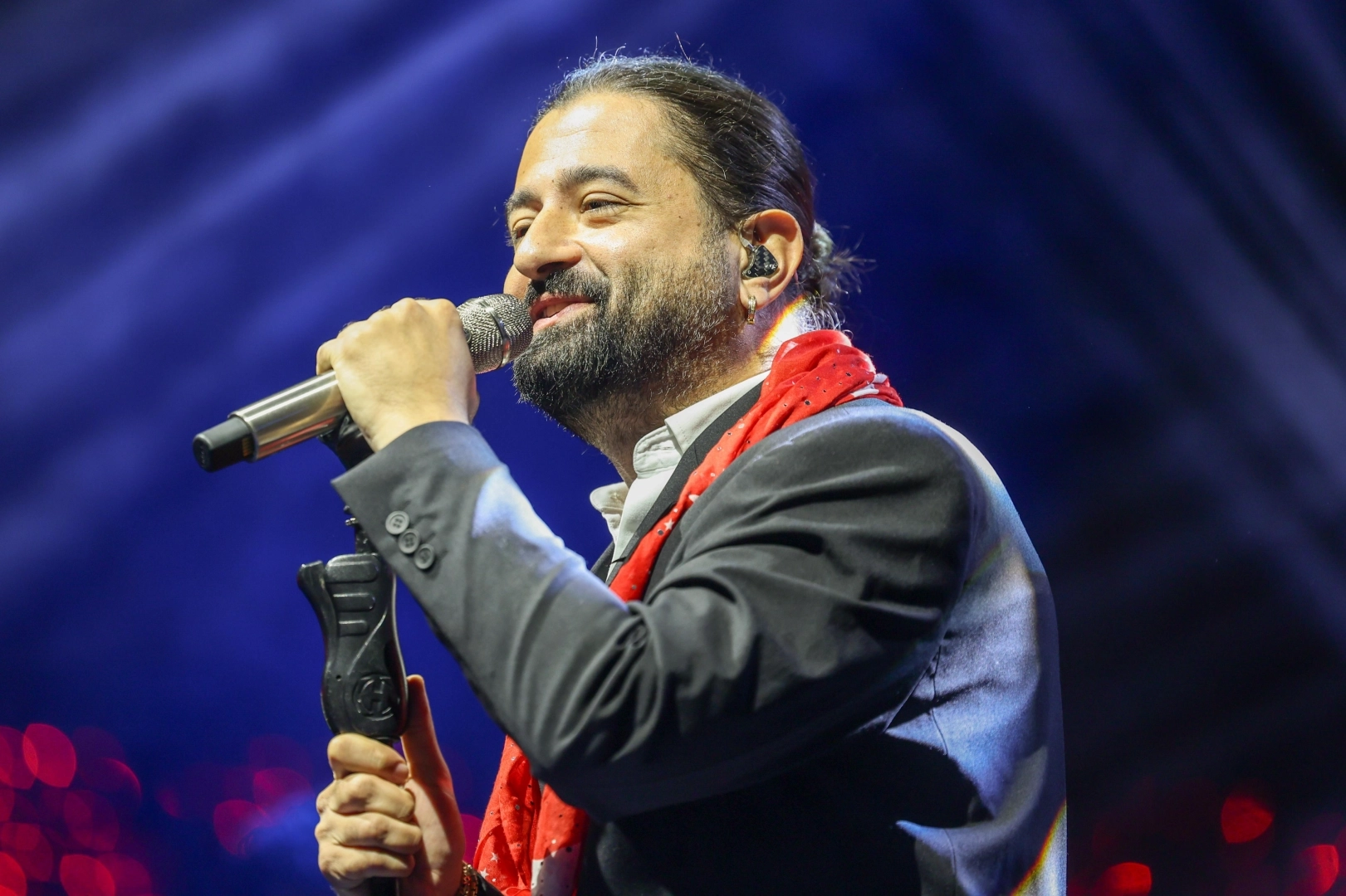 Bakırköy’de Cumhuriyet coşkusu Koray Avcı konseri ile taçlandı