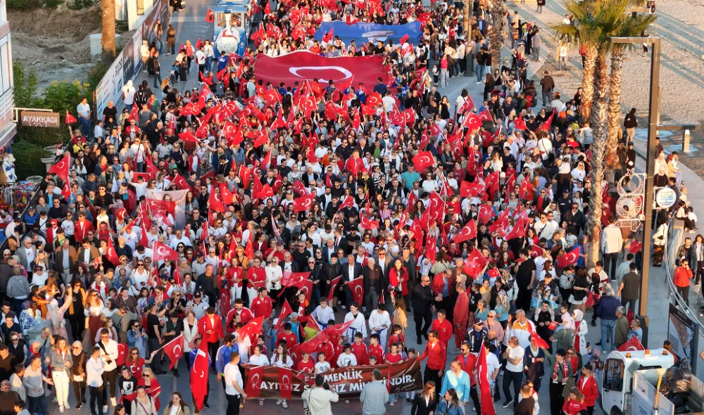 Cumhuriyet’in umudu gençler 19 Mayıs’ı doyasıya kutladı