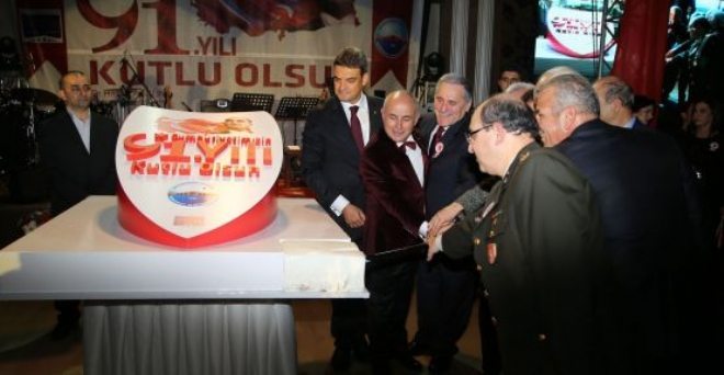 Cumhuriyet`in 92.Yılı Büyükçekmece`de Coşkuyla Kutlandı