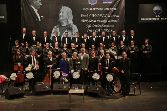 İnci Çayırlı`dan unutulmayacak bir konser