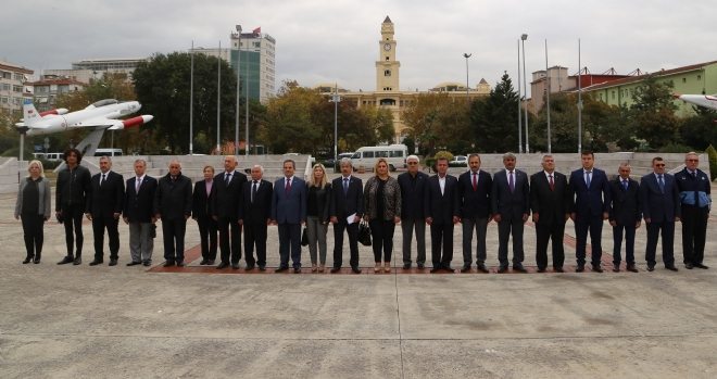 Büyükçekmece`de Muhtarlar Günü törenle kutlandı